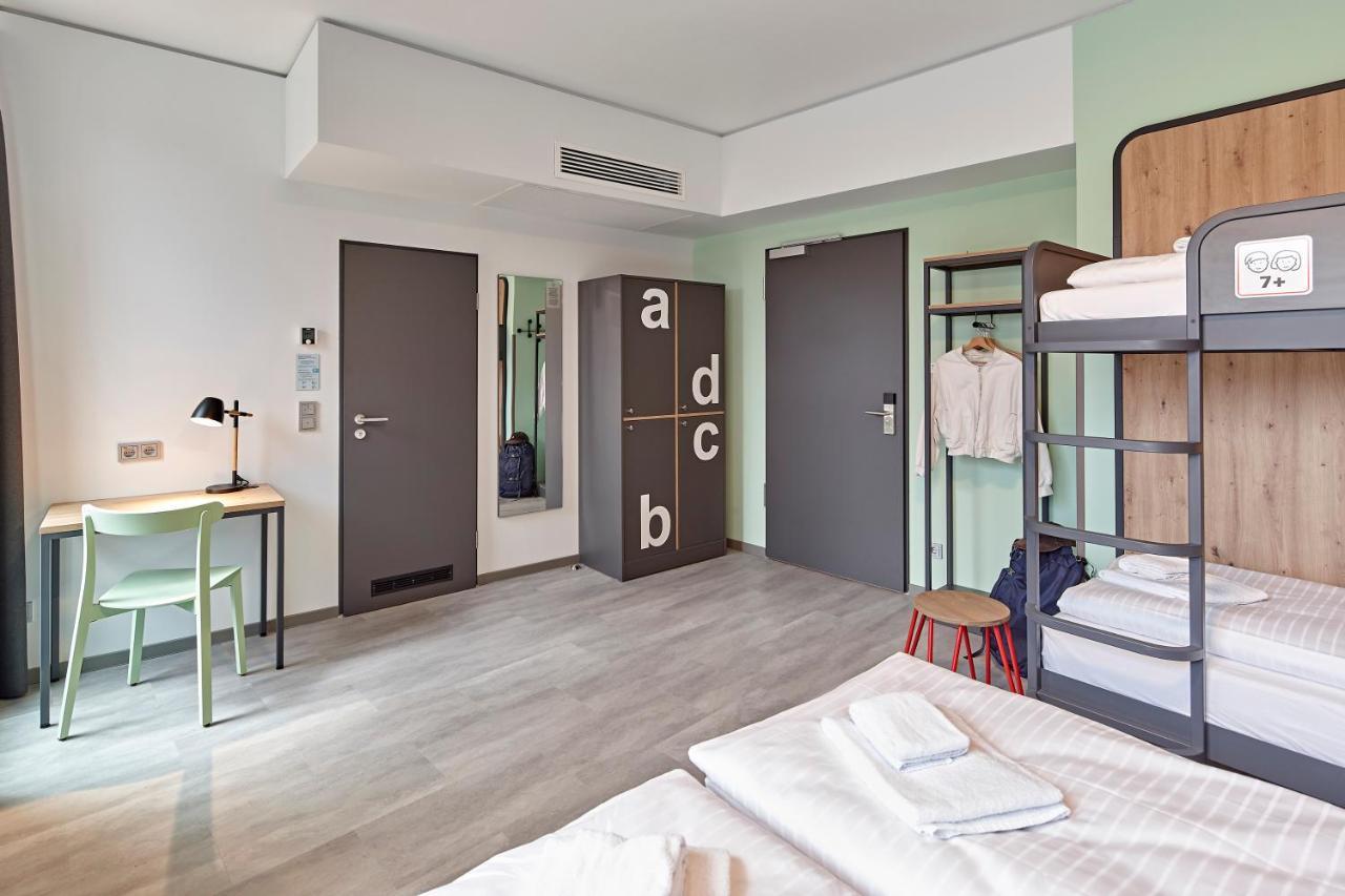 Meininger Hotel Koeln West 외부 사진